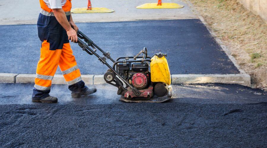 Professional gutter cleaning in Eureka Springs, AR